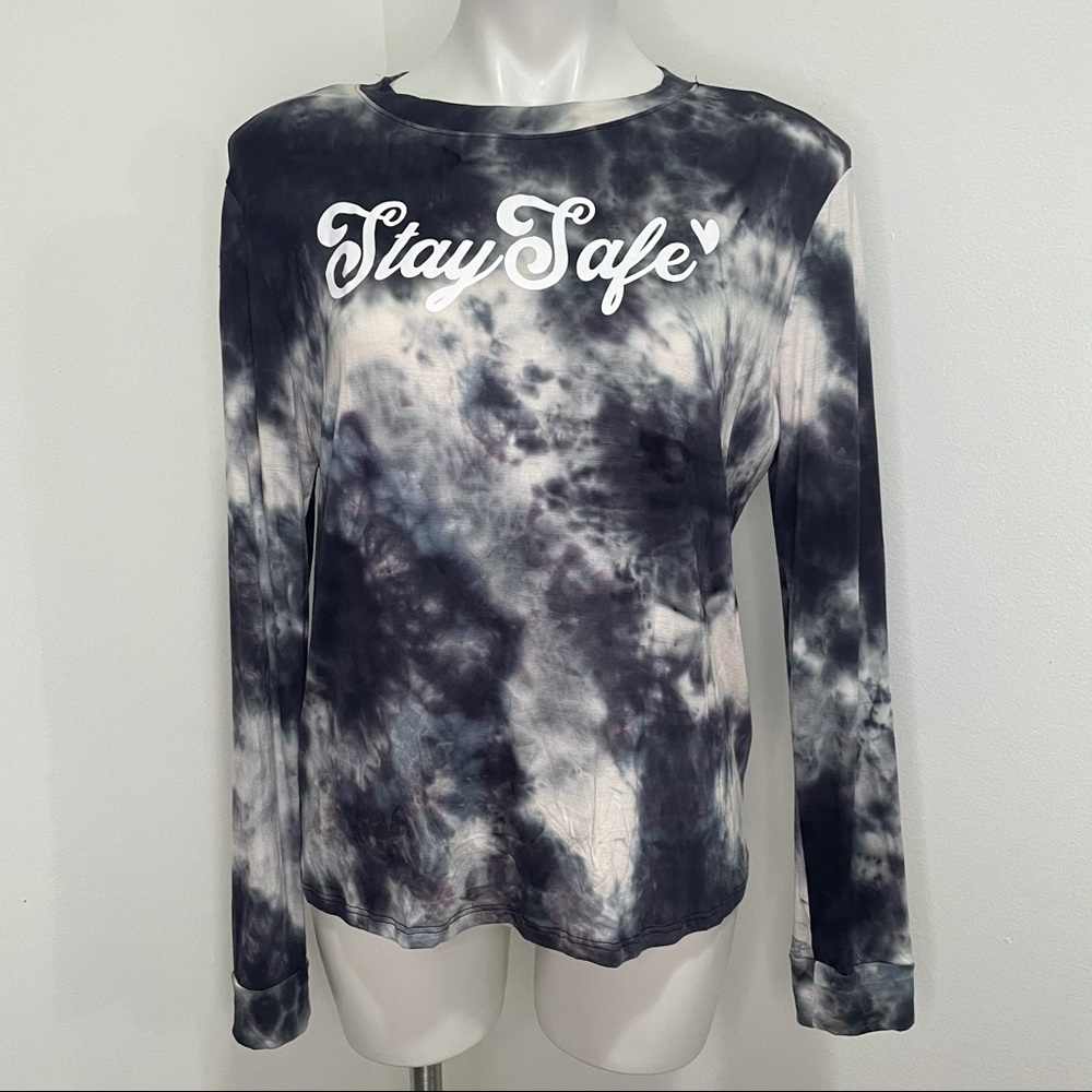 NWT Alya large Stay Safe long sleeve tie dye top